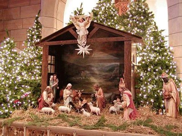 Presepe Natale.Il Natale E Le Sue Tradizioni Dal Presepe All Albero Natalizio Melissa Puleio